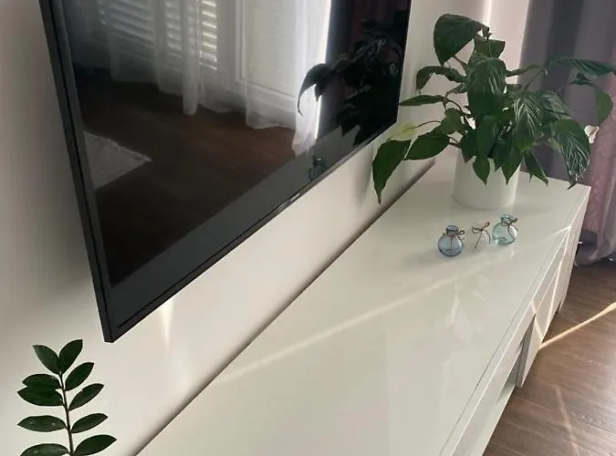 Moon * Τρογκίρ